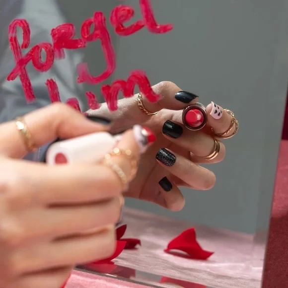 ⭐️ NEW Red Aspen - Picture 5 of 9